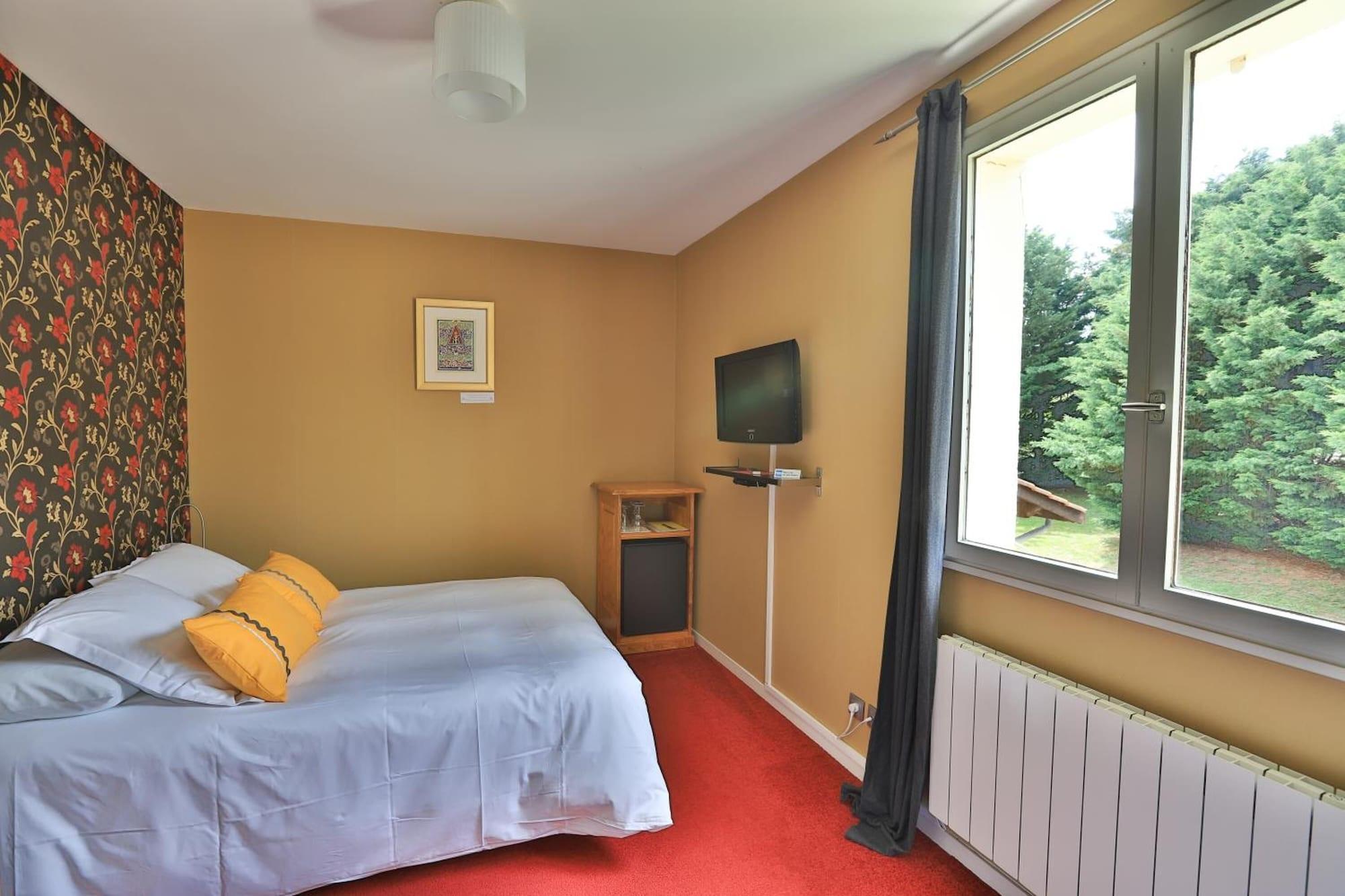 Logis Hotel Des Grands Vins Fleurie Exteriör bild