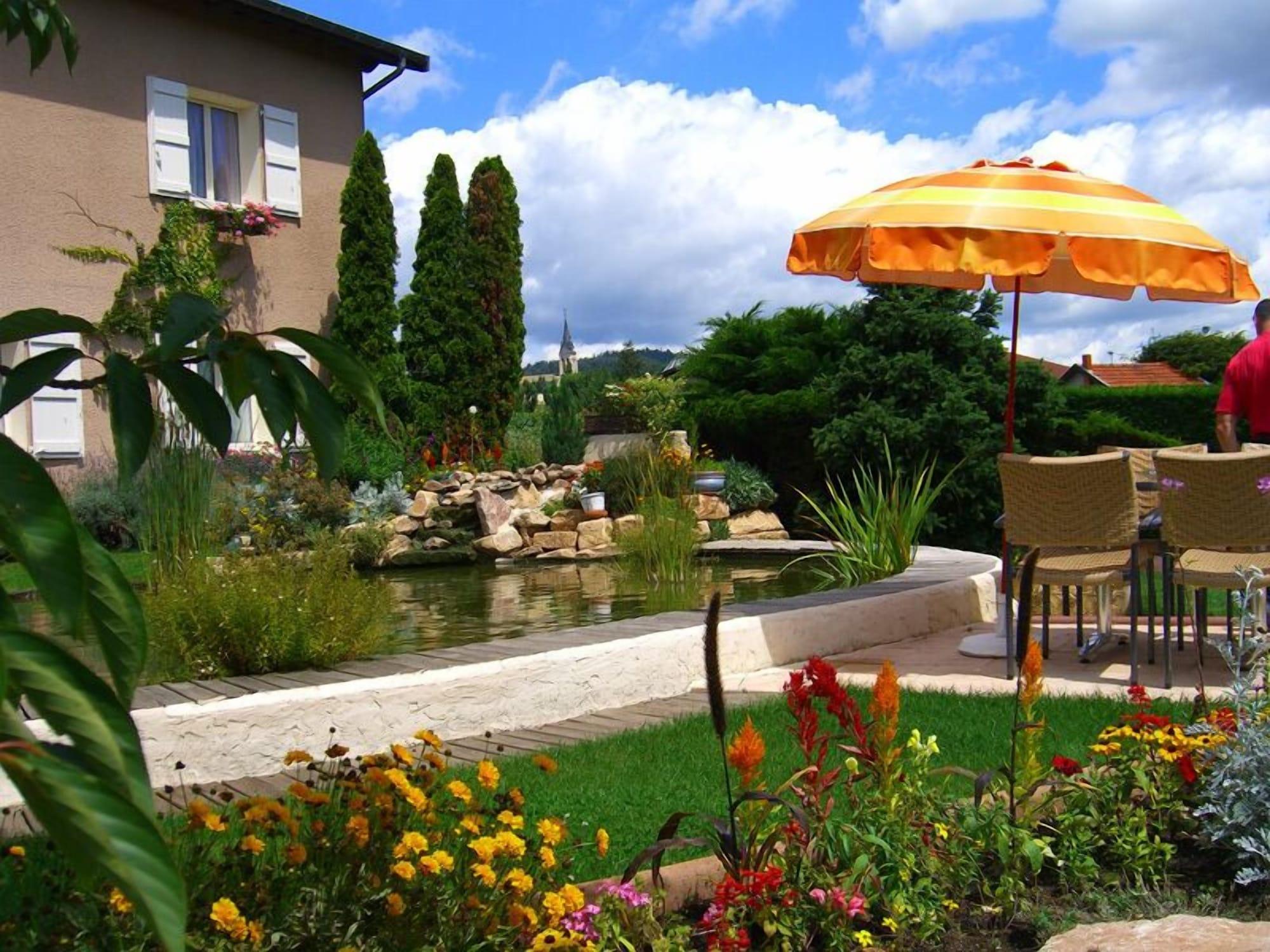 Logis Hotel Des Grands Vins Fleurie Exteriör bild