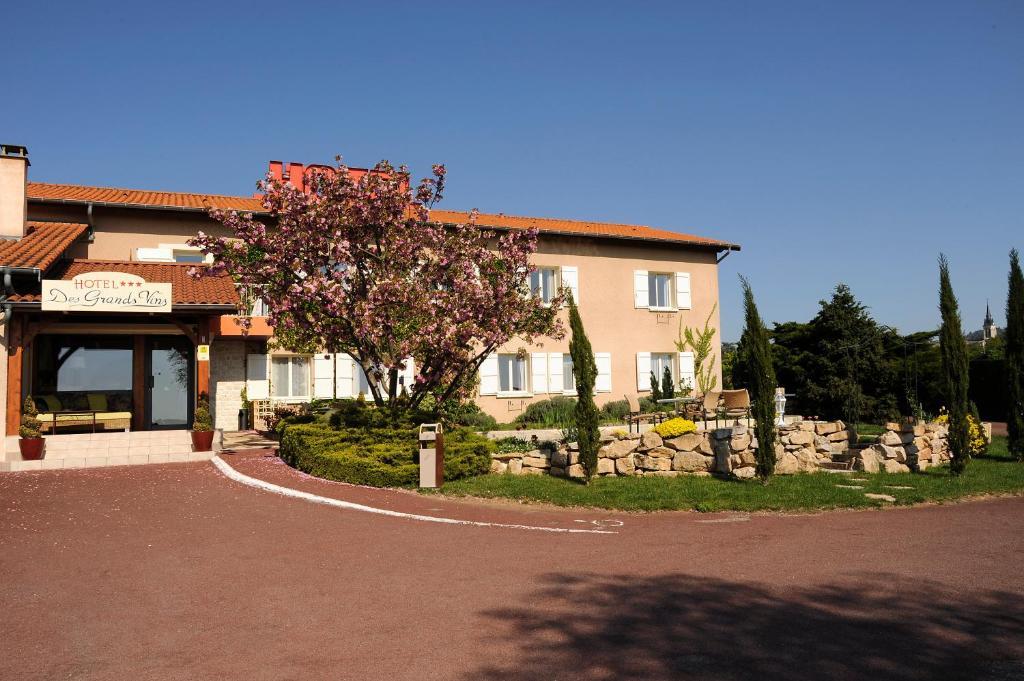 Logis Hotel Des Grands Vins Fleurie Exteriör bild
